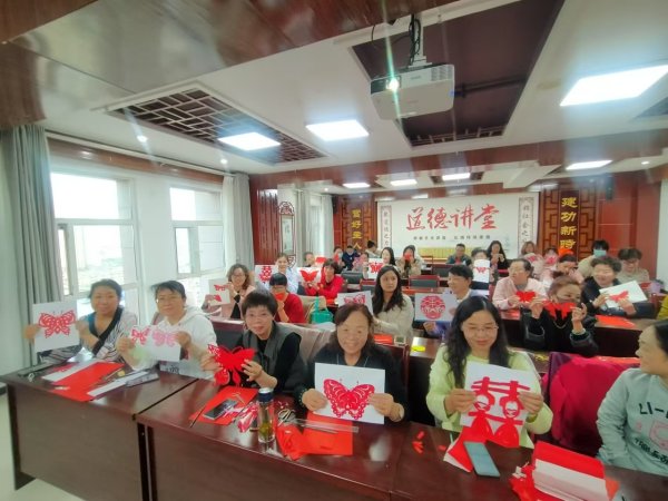 十大股票配资网址 甘肃嘉峪关市工人文化宫搭建“双驱动”“三联动”服务体系